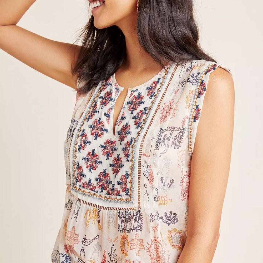 Velvet by Graham & Spencer Womens Medium Allura Embroidered Blouse